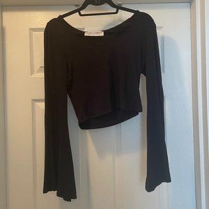 Gypsy Warrior Black Cropped Bell Sleeve Top in Size M